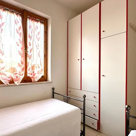 M384 - Marcelli, Comodo Trilocale Vicino Al Mare Apartment *